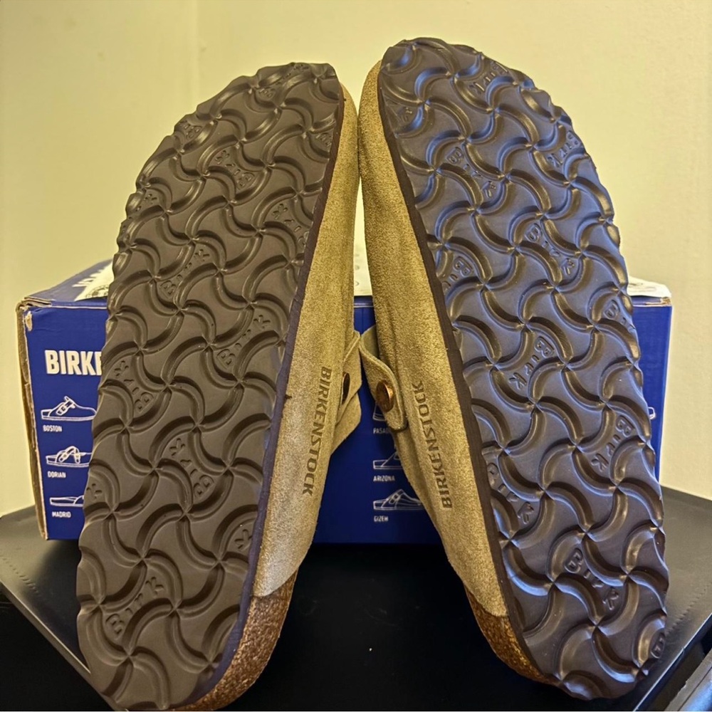 Birkenstock women’s Taupe Suede Loafers - Picture 4 of 8